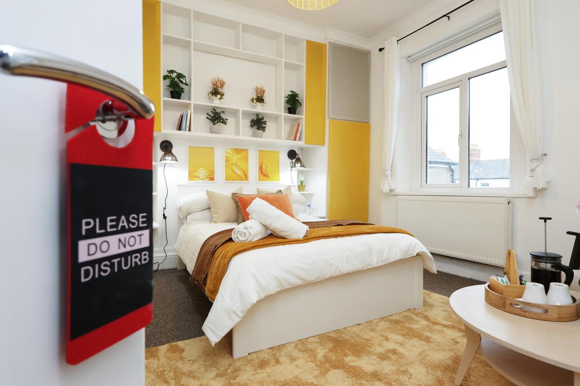 Cardiff City Guesthouse, Central Rooms, Fast Wi-Fi, On-Street Parking Exterior foto